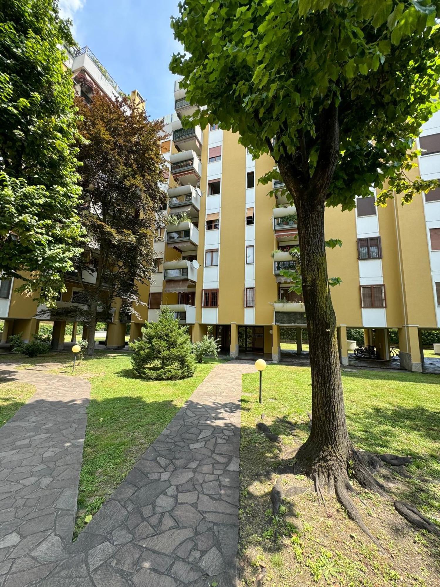Tosi 11 - Exclusive Apartment Milan Luaran gambar